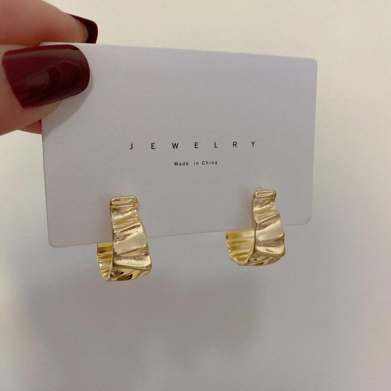 Универсальные серьги-складочки неправильной формы